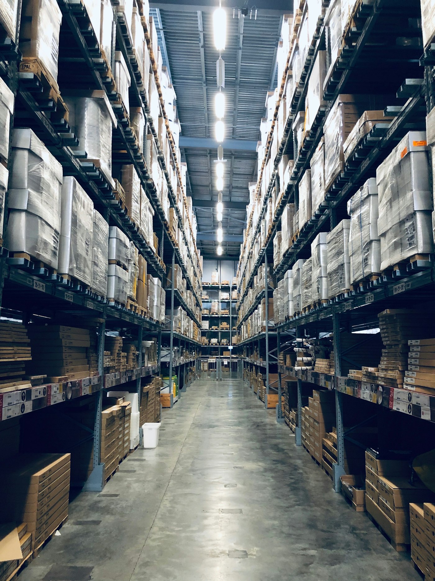含 ERP 与多门店的定制周期